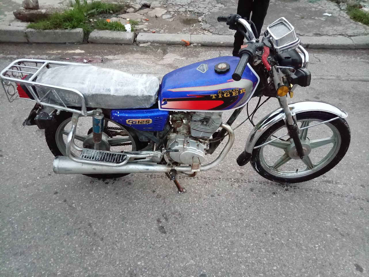 للبيع السعر ٣٠٠ وبي مجال الماطور شرط شلعه ومعدل مكان حي القاهره


**إذا كنت صاحب هذا الإعلان وتريد حذفه لأي سبب، رجاءا أرسل رسالة إلى الدعم الفني**