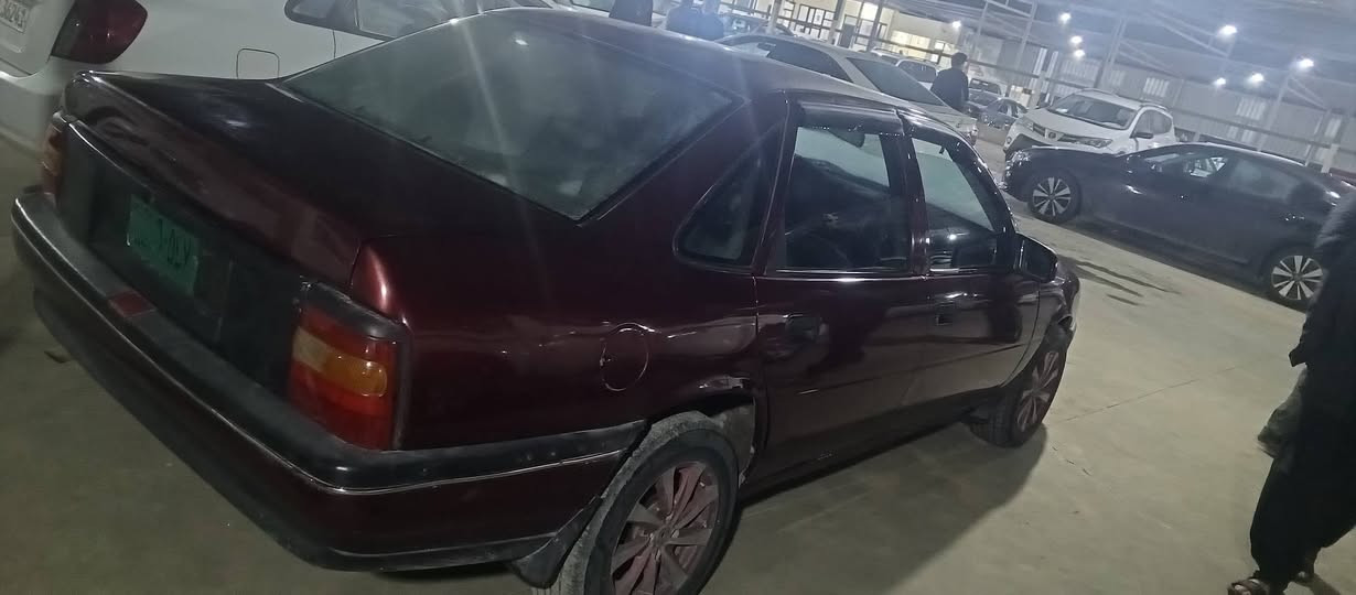 سلام عليكم فكترا موديل 91 محرك 20 تحويل شرط سياره فقط جماليا بخ بيدون ضرر نسبه سعر 30 مجال
*********** 

***********
