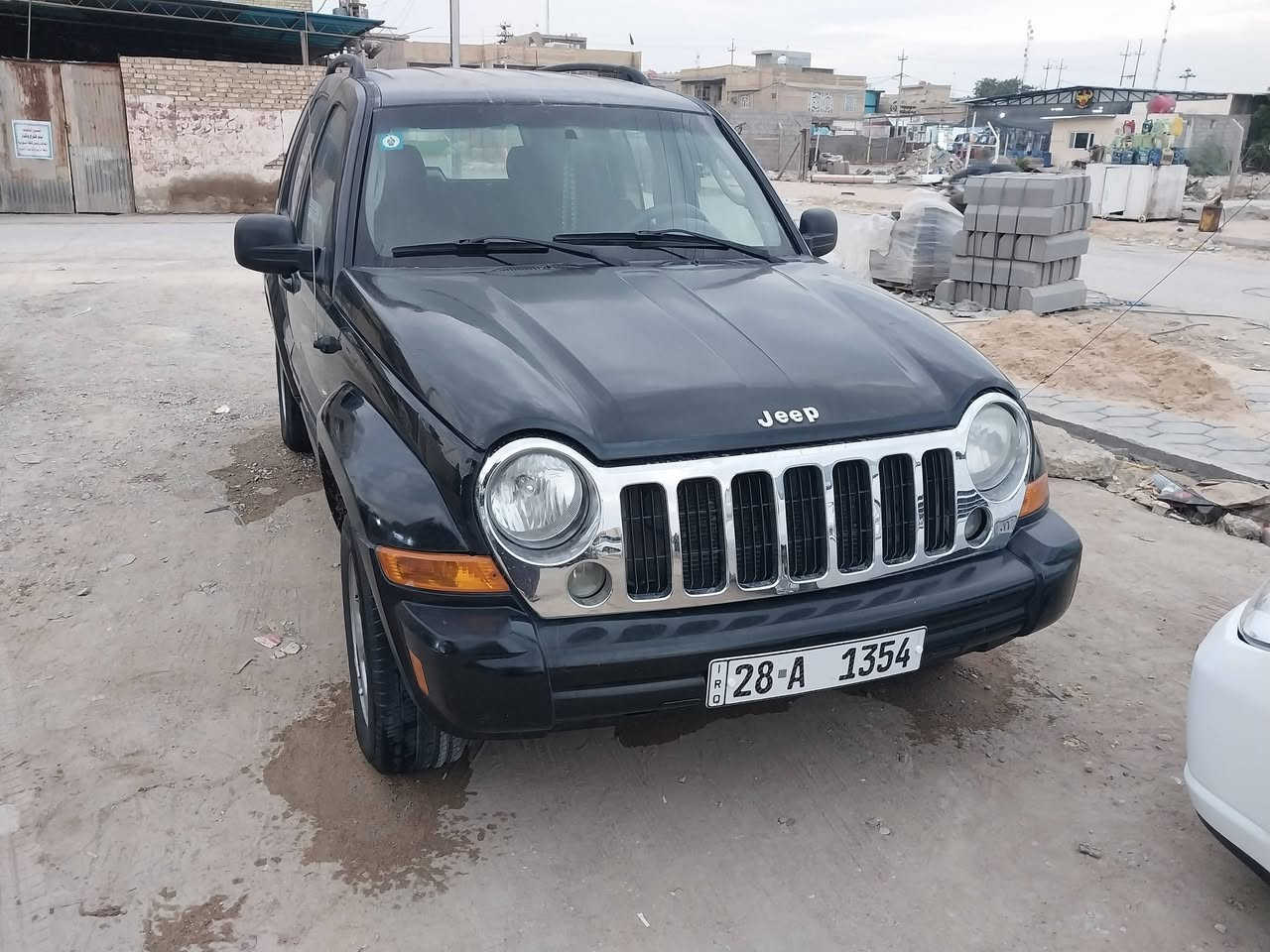 تحيه طيبه للبيع جيب لبرتي ٢٠٠٦ السياره جاهزه من كل النواحي كير ومكينه وحداديه تخم تاير تبريد تدفئه شغالات السعر ٦٥بااسمي شخصيا للاستفسار على الرقم ***********مكان السياره واسط النعمانيه الرقم المذكور عليه واتساب
