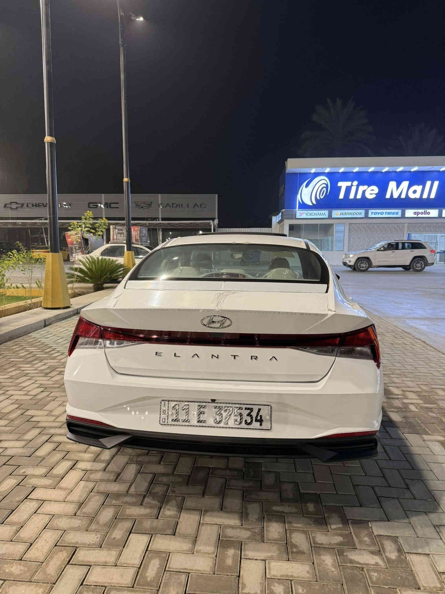 السلام عليكم النتره خصوصي خليجي زيرو كوري اصلي موديل ٢٠٢٣ السياره علا حطت الشركه بعدها زيرو ماشيه ٢ الفين فقط مدوشمه ارضيه كشنات السياره مواصفاتها سلايت تحكم ستيرن محور قياده ويلكب اربعه دسك السياره كفاله عامه بدون صبغ بدون تبديل داخل لونين الشراي يتصل السعر ١٨٢  بيها مجال بسيط مكانها بغداد ***********
