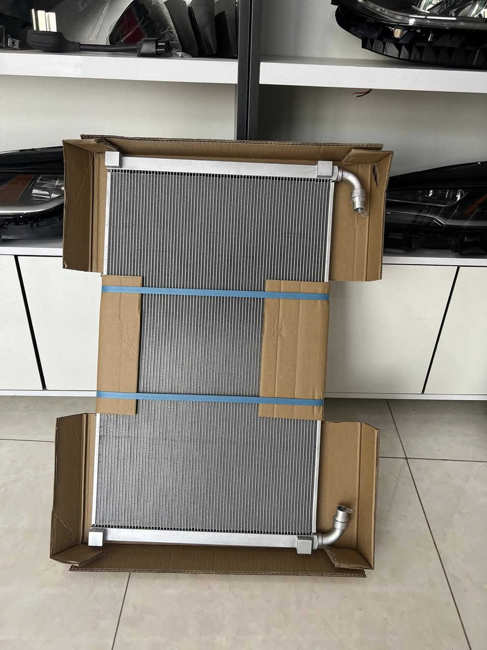 مرحبا
متوفره قطع غيار TESLA MODEL S 
شركة Evparts.iq 🔋🚗كل قطع غيار التسلا متوفره 👌 اصليه ومضمونه 
موقعنا بغداد سريع الغزالية
ارقام التواصل 
***********
***********
***********
