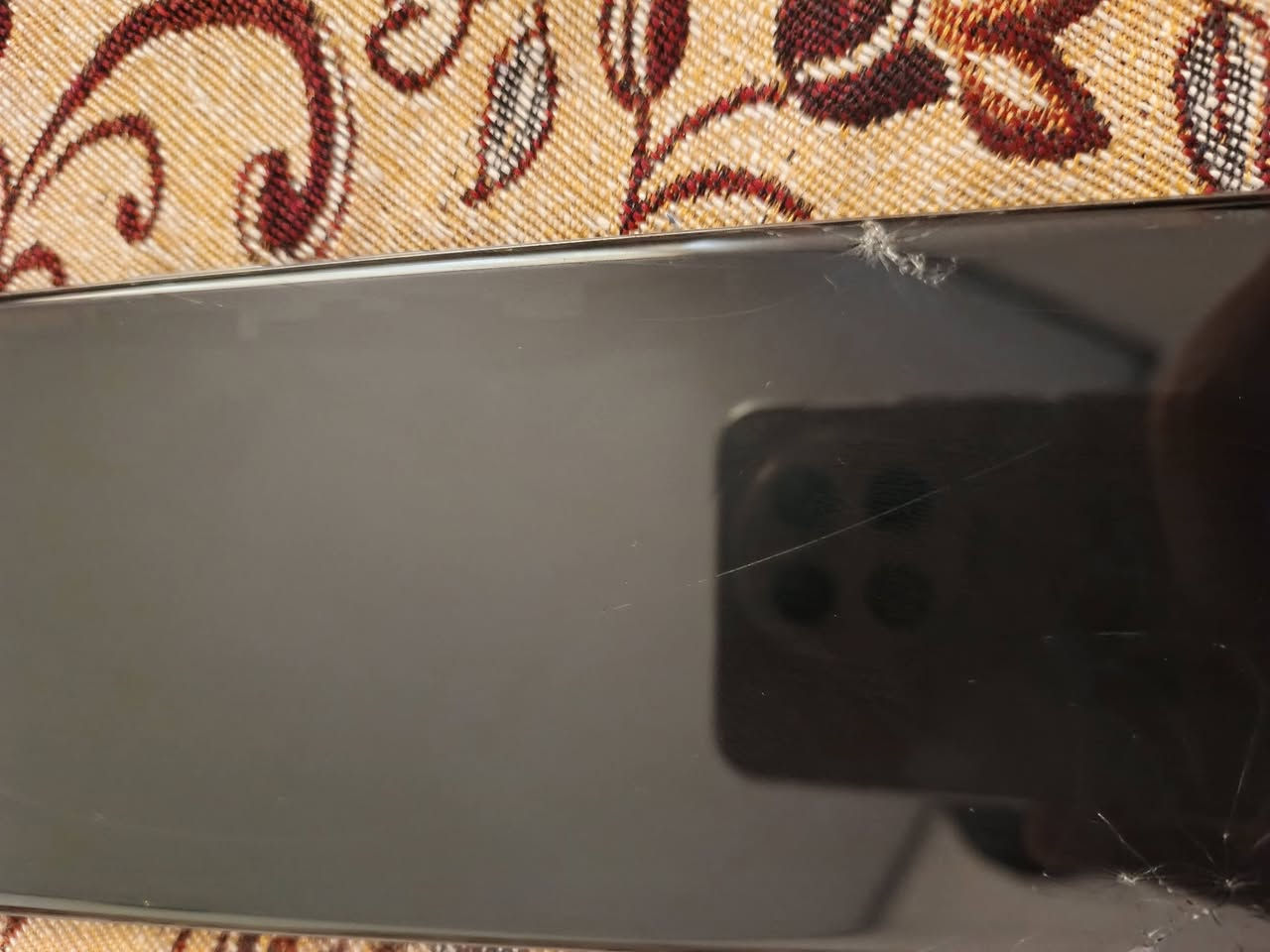 السلام عليكم
جهاز S 23 ultra للبيع فقط 
ذاكرة 512 
مفتوح مبدل بطارية فقط 
بي فطر بالكلاس الخارجي (الشاشة مابيها شي ) 
جهاز نظيف ومرتب 
السعر 490 
***********
