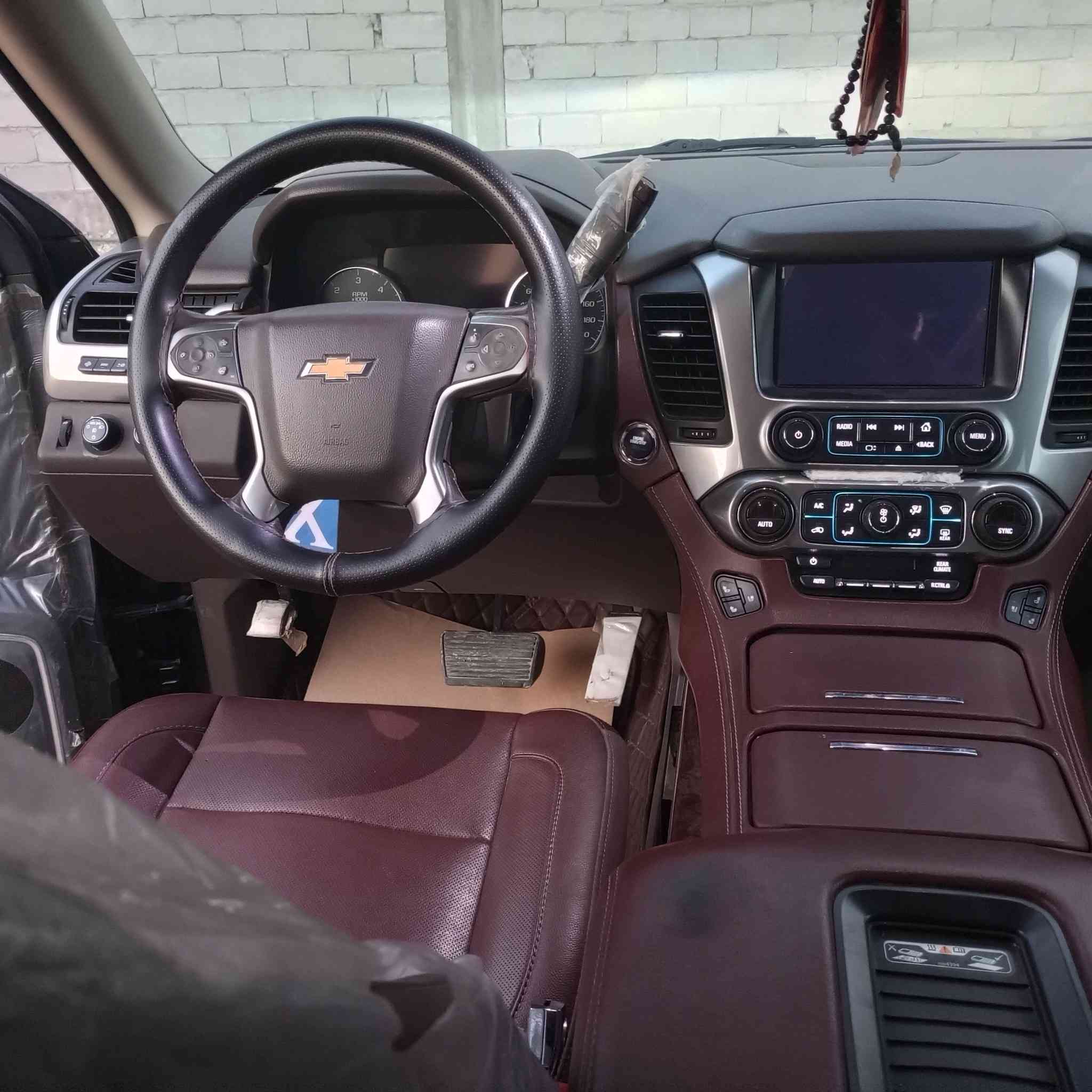 السلام عليكم تاهو 19خليجي للبيع فول مواصفات بريميه رقم بغداد كفاله من الصبغ فقط باردبربع البابين استفسار ***********
