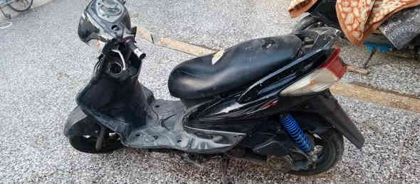 سلام عليكم سكنس فحل دراجة بيها نقص مثل ما واضح بل صور بجم وقبق هندر دراجة شغالة نكرة سلف بس باتري ما بيها تشغلها جيب باتري وفحص مكاني بغداد العبيدي سعر ٢٨٠ م***********
