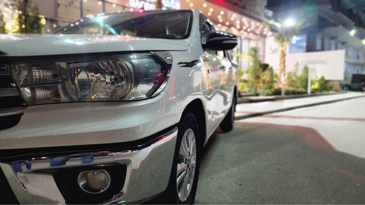 Toyota hilux 2016 
سەیارەیەکی خاوێن و بێ کێشەیە ١٠٠ هەزار کیلۆمەتر رۆیشتووە 
فول مواسەفاتی شەریکەی جیهانە سبوغی نییە تۆزێک تەعدیلی هەیە (کەمتر لە بستێک لە دەرگای سایەقە تەعدیلەکە ) 
سەنەوی و رەقەمی نوێیە 

سیارة نظيفه مآبي سبوغ 
ماشي ١٠٠ ألف كيلومتر 
مواصفات مكفول شريكة جيهان 
☎️*********** أربيل, العراق
