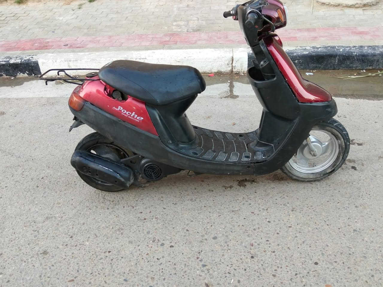 دراجه بطه احله من الصوره
كهربايات شغاله كله نقص فقط باتري
مكينه خرسه لاصوت كير ولا روله كابريتا بلاديه
قفل ستيرن قفل جنطه كله شغال جيب مصلح وفحص
دراجه جانت عده يكول مامفتوحه السعر 160وبيه مجال قليل كربلا حي الرساله ***********
