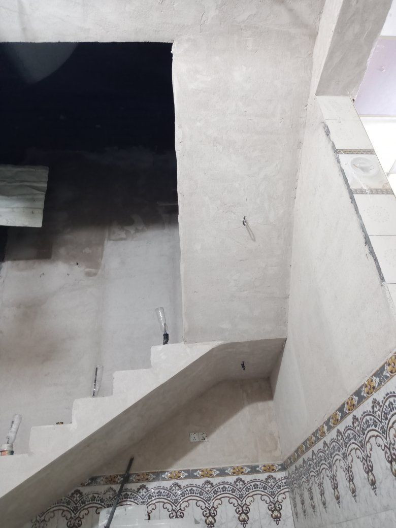 سلام عليكم خلفه بناء لبخ ترميم متفرغ ومناسب لتواصل *********** وتساب
