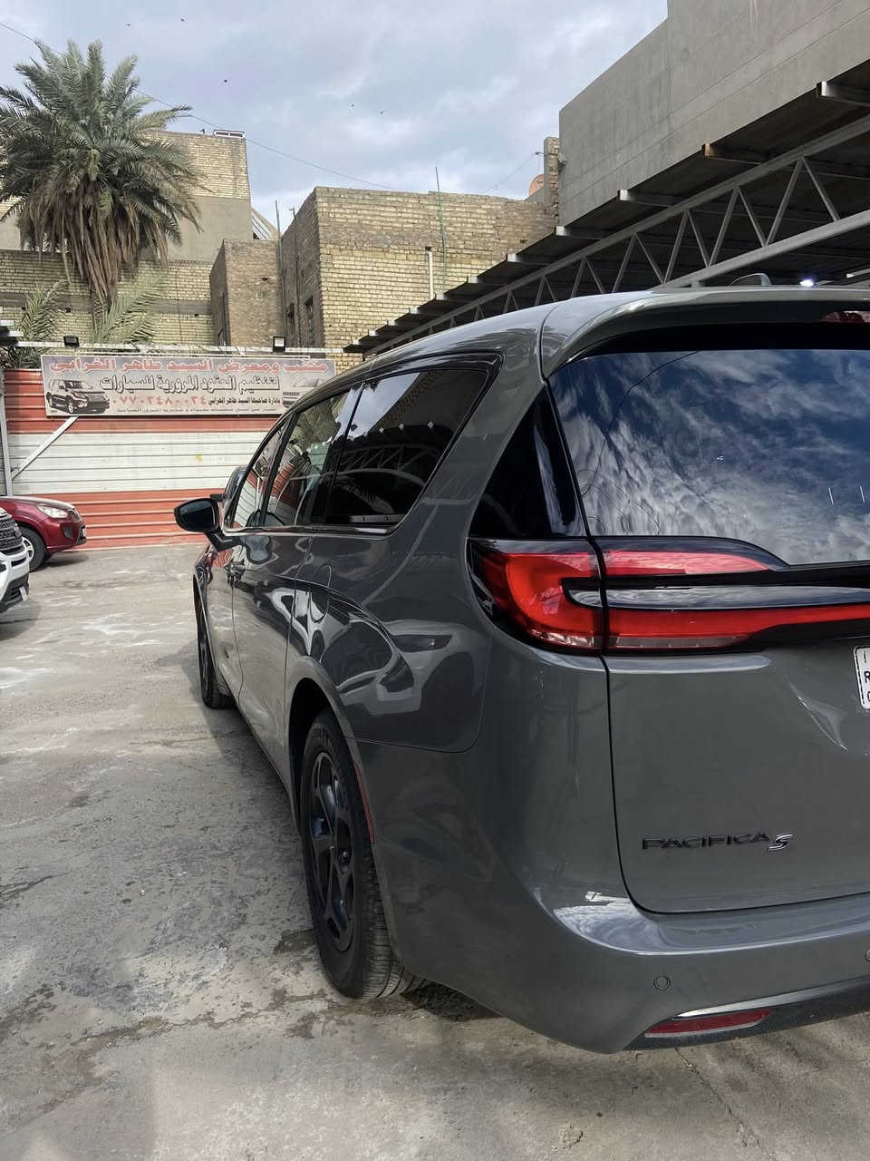 سيارة باسيفيكا 2023
سيارة هايبرد شكل حديث سيارة كلش حلوة ومابيها نقص 
السيارة احلى من الصور حادثها امريكا بسيط وحلو دعامية رقمها بغداد تحويل مكفول العنوان المشتل شارع الجامع 
***********
