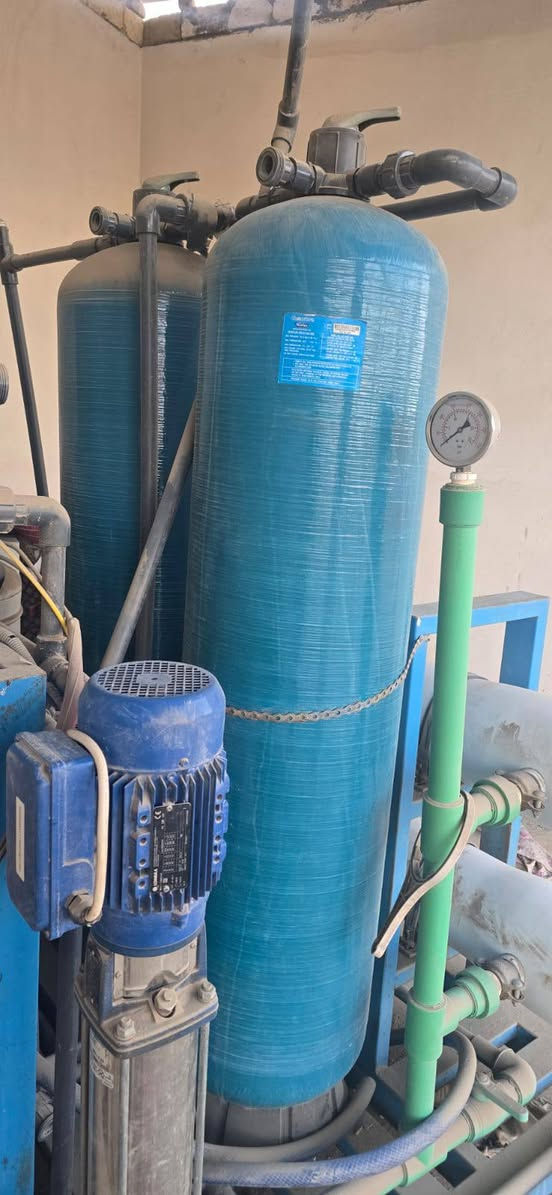 ‏جهاز أرو حجم ٢طن
‏مع  تانكي عدد ٢ / سعة الواحد 10000
‏أستخدم ٢٠ يوم وانترك
التواصل على الرقم ***********
‏
‏
