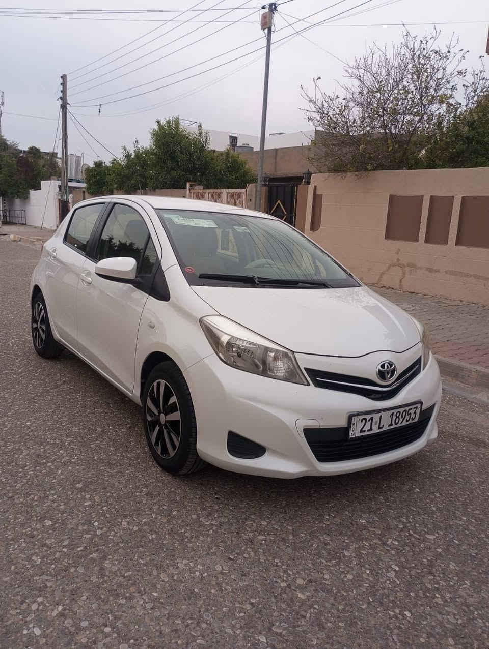 يارس موديل٢٠١٣ وارد خليجي
بدون صبغ فقط هلال واحد بي
سنوية جديد دفتر بنزين بيها سعر٩٣بي مجال حك جيه شراي خابر رقم
*********** مكان كركوك
*********** كورك كركوك, العراق
