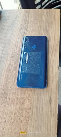 عندي واي 9برايم مبدل البطاريا فقط الباقي كلو شرط السعر 70وبي مجال 0751...