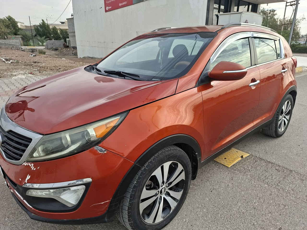 كيا سبورتج ٢٠١٢ رقم بغداد محرك ٢٤٠٠ دوش  وارد امريكي ضررها بنيد فقط
بدون دواخل السعر ١٢٧ هذا رقمي الي يريد

 يتواصل *********** .
