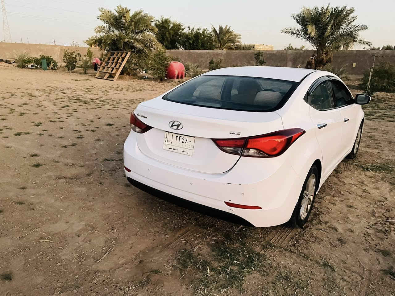 النترا 2014 خليجي شكل 2016 فول مواصفات 1/1 
مكينة 1800 دوش مكفولة من الضربة بيهة بارد ب الجهة اليمنة بدون صبغ حدادية جاهزة تخم تارير توني شادلهة  118 وبيهة مجال حك الجية  المكان ذي قار قلعة سكر 
***********
