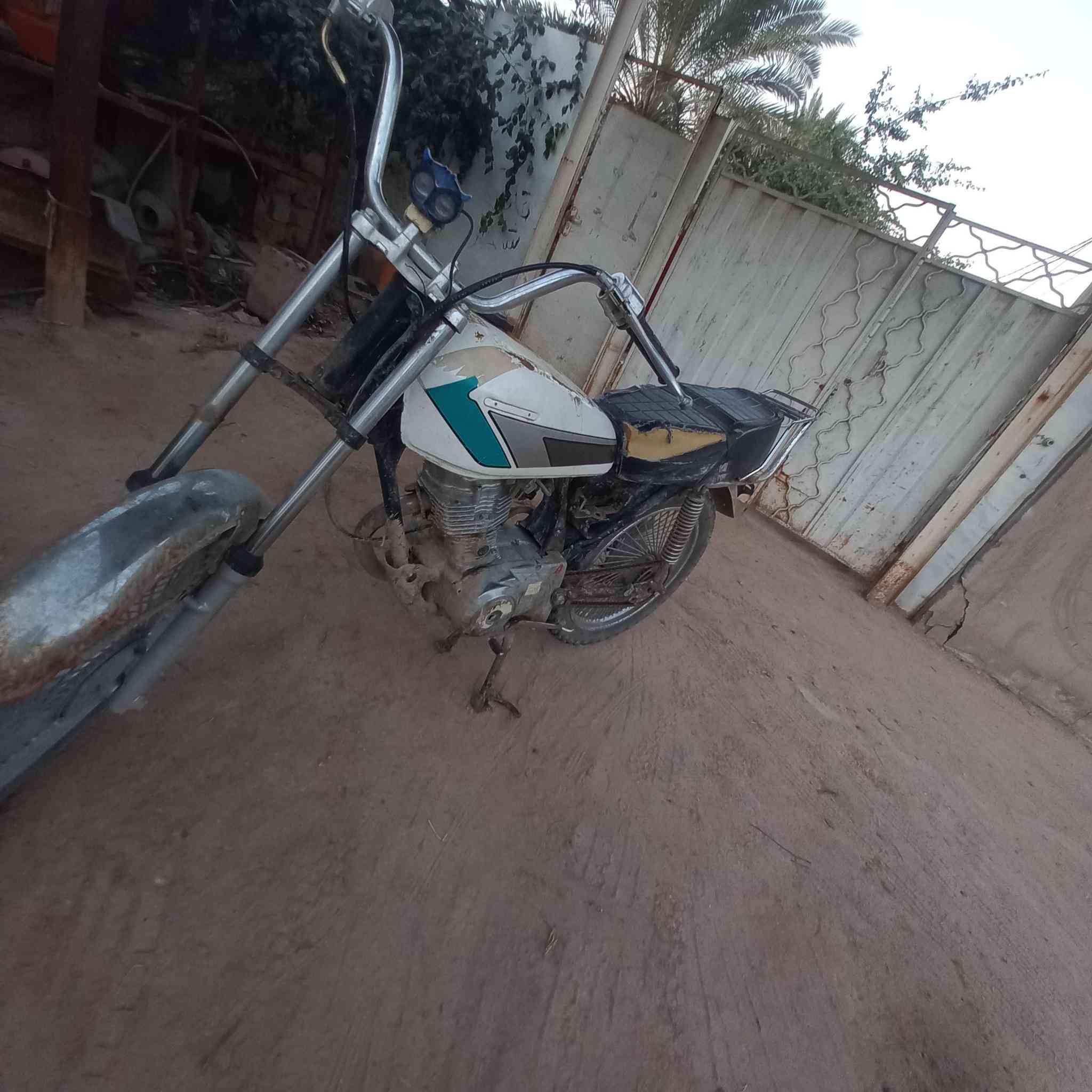 دراجه اربعه كير  للبيع
ب ٢٠٠ وبيهه مجال
***********
