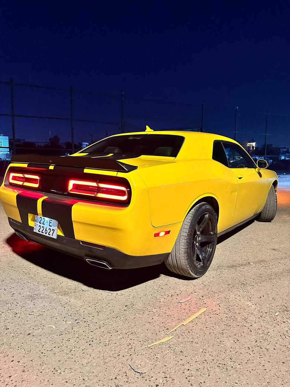 السلام عليكم 
محرك ٣.٦
ماشيه ٩٧
الون اصغر
رقمه اربيل خصوصي السياره باسمي
فوك موصفات ما عدا فتحه 
تيرات جديدات تو سايز 
داخل جلد اسود 
بيه ٥ قطه والضربه مال امريكه موجوده صوره
السياره ناقصه اشياء بسيطه
رقم  ***********
