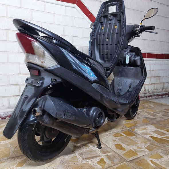 السلام عليكم
دراجه ماكس عدله للبيع بلاديه بوشه ٤٩ مكينه مفتوحه مره وحده دراجه كفراتهة بلاديه كلهة ختم واحد ويه المكينه مكينتهة ناعمه دبلاتهة كامله كهربائيات عداد بلاديات شغالات صالنصهFMحساساتهة وقفل جنطه وستيرن كلهن شغالاتشغاله نكره سلف هندر 
سعرهة ٥٧٥ وبيهة مجال 
*********** متواجد خاص و واتساب ورصيد
مكاني بغداد البلديات قرب تقاطع الكهرباء
