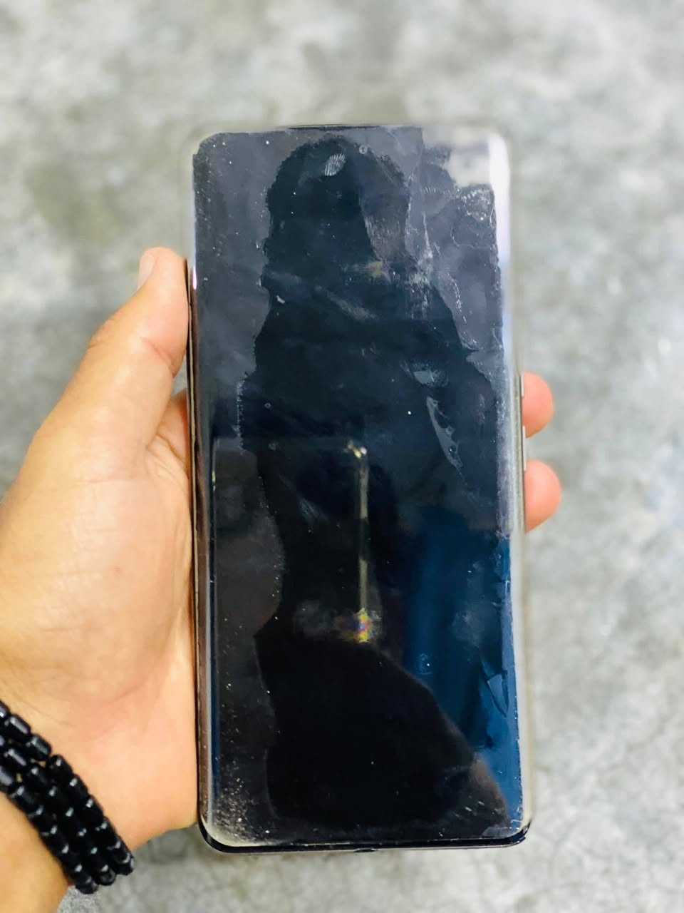 جهاز للبيع هونر X9C جديد اخذتو بكارتونو قبل شهر..
ذاكره 256 رام 16 ملحقات كامله بالشحن تنساه كامره خرافيه..

#ملاحضه اني اخذتو ب 385 وصار بي فطر صغير بالشاشه ما مأثر خلاص واريدو ب 275 وبي مجال شي قليل

*********** بس بيع بدون مراوس
