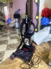 مكنسة كهربائيه جديده الله شاهد بلكارتون اني اشتريتها ب 200 والله مستخد...