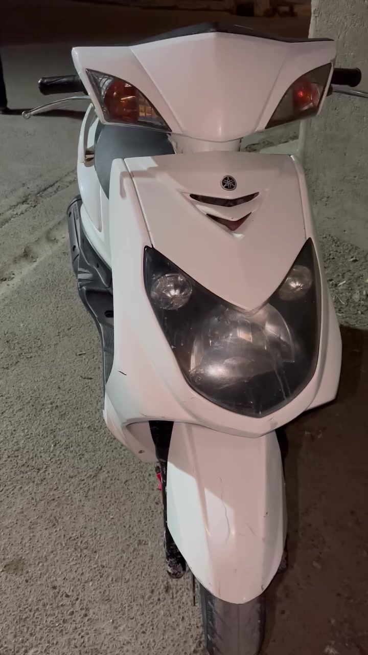 سكنس فحل للبيع
دراجه خير من الله مكينه ناعمه ممفتوحه 
كفره بلادي دراجه نكره سلف وهندر 
كهربائياته كله شغاله التريشه اليمنه موجوده وليسره مكسوره 
مكاني بغداد الحبيبية او الاورفلي السعر 750 
***********
