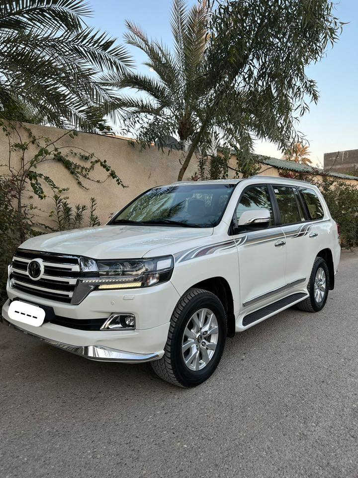 للبيع 
لاندكروز  2017
وايت ادشن 
ساز اصلي 
مكفولة من الصبغ والبارد
رقم بغداد مشروع وطني بسمي

الون ابيض 

مواصفات 

ثلاجه

ماوس 2

طفايه 

بصمه تشغيل 

بصمه ابواب لمس 

فتحه سلايت  

زراكات 

جام تصعيد تنزيل بلبصمه 

مري شفط 

شاشة كبيره 

كامرات 

تحكمات كامله 

حساس امامي 

حساس خلفي 

اشارت ترحيب ابواب عند الفتح 

وباقي مواصفات  معروفه 

ماشيه 78 الف حقيقي 

تخم تاير جديد

محرك وكير كفالة 

العنوان بغداد الكاضمية المحيط

السعر 460

للاستفسار : ***********
