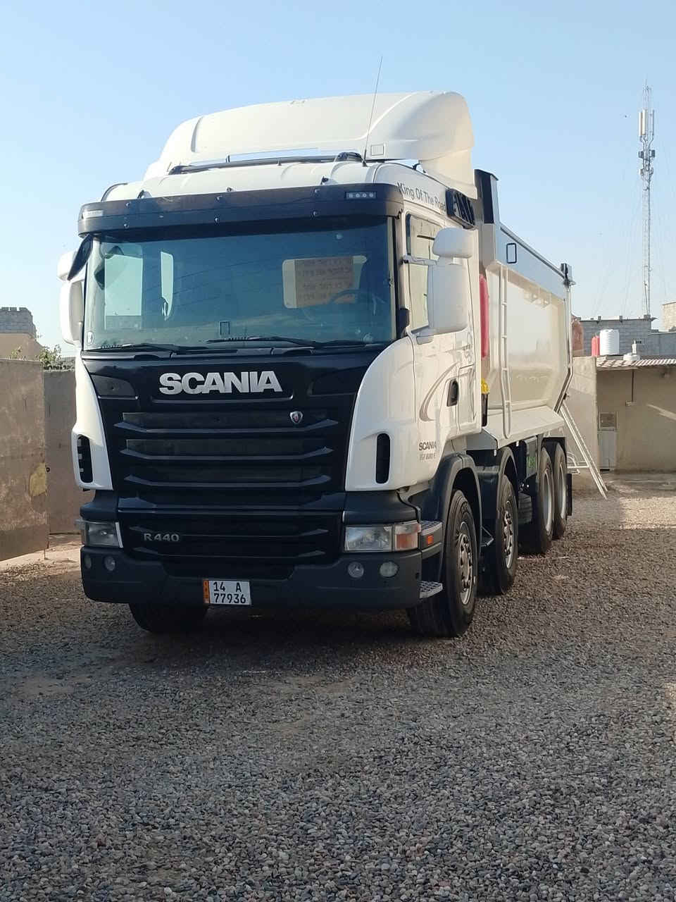 سياره للبيع عكرب بلاد مجموعه بلد سياره مكفوله محرك ٤٤٠ جديد كير الف مجموعه ورده  خفيفه تخم تاير جديد توني متخمه سياره جاهز رقم بصره بسمي مديل ٢٠١٢  مكان البصره رقم *********** سعر ٥٥٠ بيه مجال
