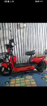 دراجة 14 • بطاريات مشحونة • قفل