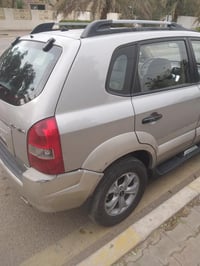 توسان باسمي مكفول للبيع السعر118وبي مجال تصال ‭0770 313 5940‬