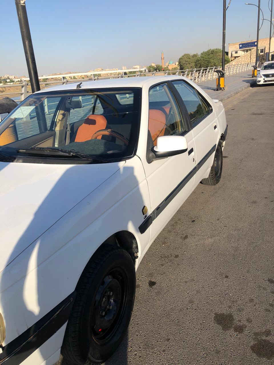 ببجو 405 موديل 2013 للبيع 
مكانها بغداد 
السيارة جاهزة ومناقصها شي 
كير مكينه تبريد خير من الله وبديها نضيف 
لاصبغ ولا ضربة السيارة ممتعوبة جديدة 
سعرها 43 وبيها مجال 
للتواصل ***********
