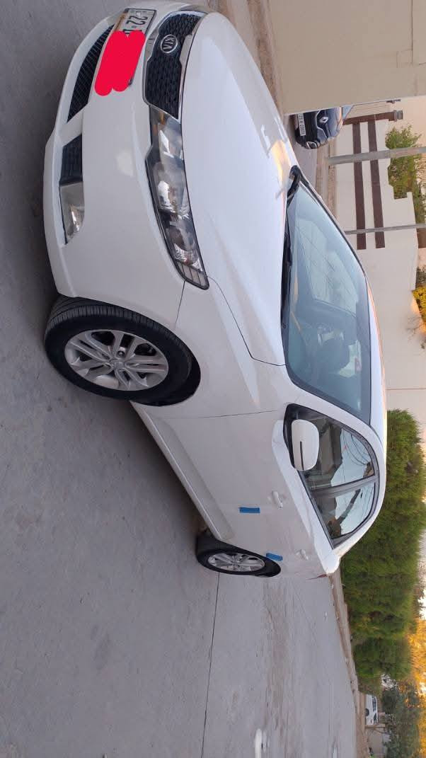 السلام عليكم
سيراتو مديل ١٢ مكفول ماعده البنيد صبغ مكينه كير جديد تبريد ثلج حداديه جديده جاهزه من كلشي تريد تحويل تريد وكاله السعر ١٠٥ وبيه مجال مكاني بابل كفل ***********
