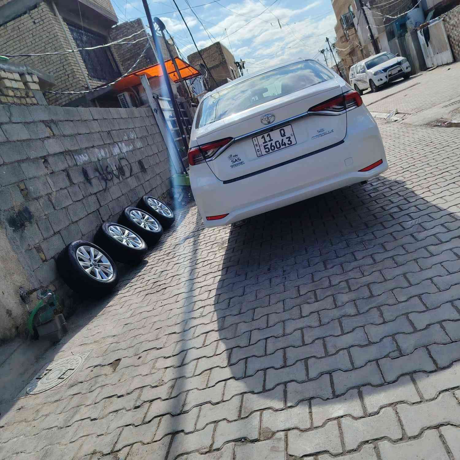 سلام عليكم كورلا هايبرد
موديل2024 شكل ال 25 علامه بيضاء
جلد اصلي ماشيه 40الف
محرك 1800 هايبرد/ رادار امامي
 هاند بريك بصمه / مانع انزلاق
بصمه تشغيل /بصمه دخول عدد2
 دخول ذكي/ قياده ذاتيه
رقم بغداد تحويل ثاني يوم
انضمه قياده 3/ مانع تصادم
تبريد قطعتين /
تحكم ستيرين/ اوتو هولد
كامره/نظام ABS/حساس ضغط الاطارات
بانورما/اشاير بالمري/مانع انزلاق
 / تحديد مسار / لايت زنون تحكم ذكي
سبايدر خلفي / تخم تاير دلوب/
 /تظليل دخلي الجام مانع  حراره 
السياره مدوشمه  والجنطه والارضيه/
 شمسيات مطريه/ بنيد جاكات/
 السعر 148 وبيها مجال سياره كفاله عامه
للاستفسار أكثر  ***********
