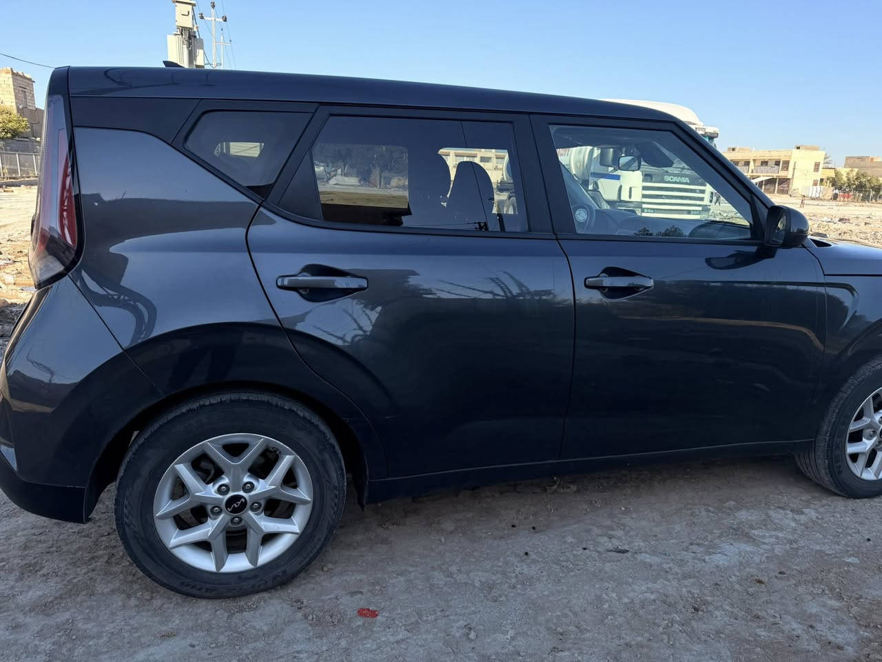 كيا صول 2024 وارد أمريكي للبيع
مواصفات الصول الاعتيادية شاشة كامرة رادارات  وحساسات 

حادثها موجود بالمنشور كلش بسيط 

مكينة 2000 دوش 

ماشية 30 ميل  

بدون رقم تترقم اي محافظة السعر 138 وبيهة مجال بسيط جدا

العنوان بابل رقم الهاتف ***********
