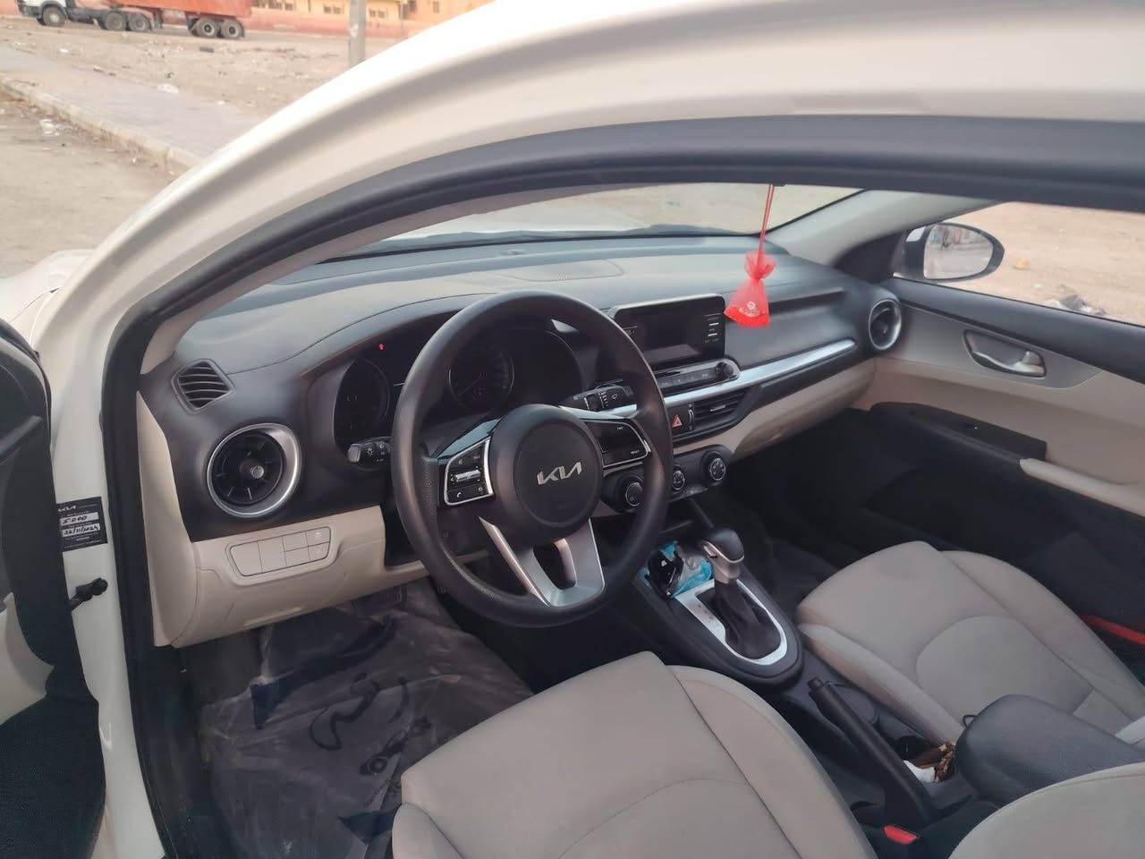سيراتو خليجي رقم شهداء مثنى مكفوله من كلشي ماشيه 57الف استيراد الكويت محرك 1600🇰🇼 سعر 165قفل قفل قفل 🔐 بدون مكان سياره سماوه خضر مراوس ***********
