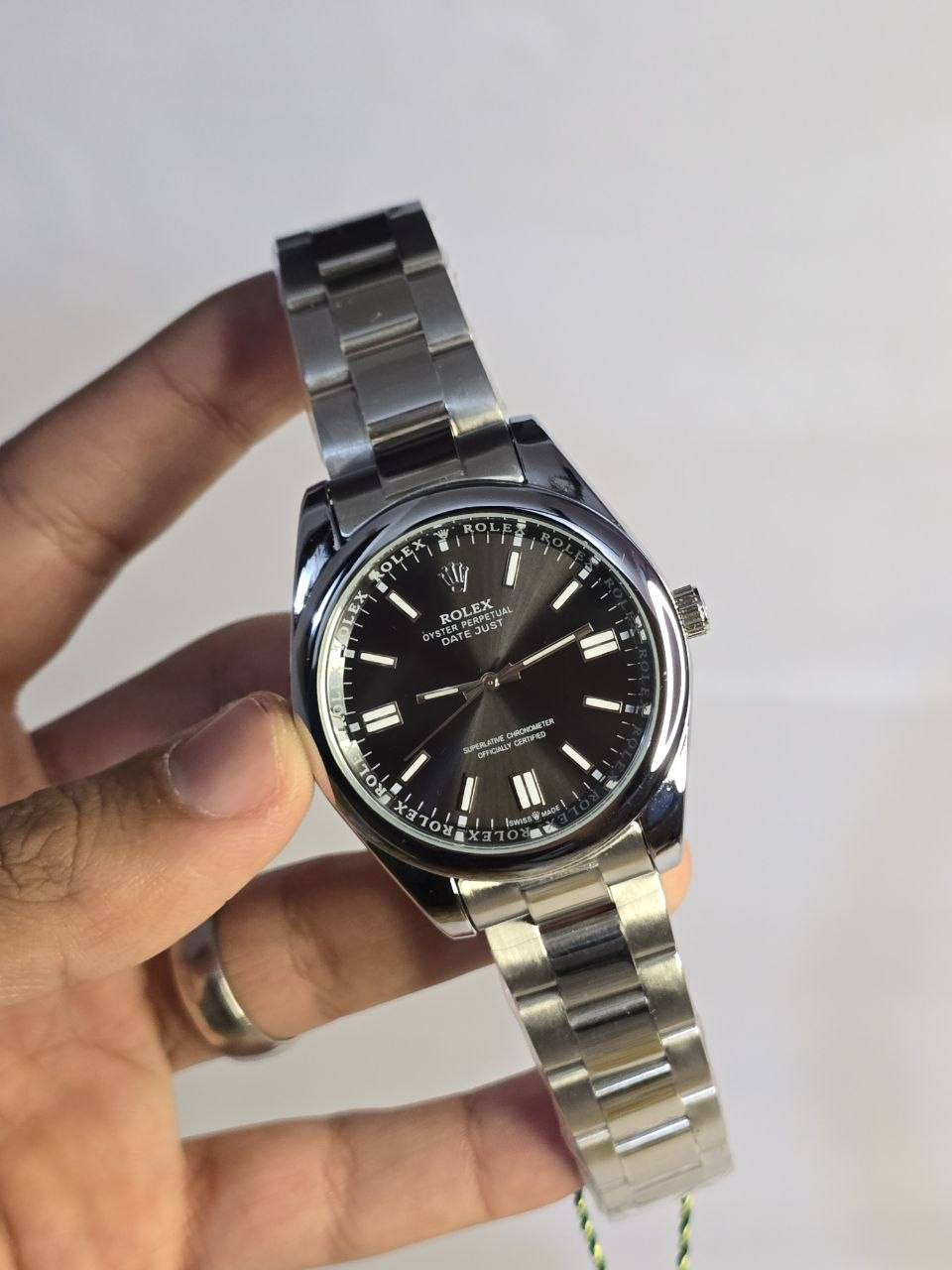 ساعة دي جيست بربتشوال

ساعة تحفة فنية
مكينة كوارتز 
ميناء فخمة اسود مع فول لامينوس ارقام و اميال 
زجاج زفير ضد الخدش 
وسير مصنوع ستانلس ستيل 
دبل قفل ظهر فر
الساعة مقاومة الماء والغبار 
الساعة مختمه من كل مكان

السعر :- 30 ع اول تم 
للحجز والاستفسار يرجى الاعتماد خاص عمارة, ميسان


**إذا كنت صاحب هذا الإعلان وتريد حذفه لأي سبب، رجاءا أرسل رسالة إلى الدعم الفني**