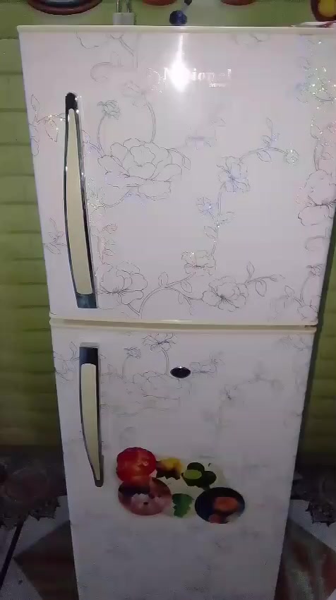 سلام عليكم ورحمة الله وبركاته
ثلاجه نظيفه للبيع سعرها ٢٠٠ بيها مجال بسيط


**إذا كنت صاحب هذا الإعلان وتريد حذفه لأي سبب، رجاءا أرسل رسالة إلى الدعم الفني**