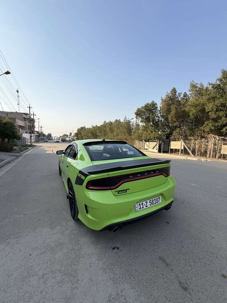 للبيع: جارجر دايتونا موديل 2023
• المكينة: 6.4 لتر
 • الممشى: 18 ألف كم فقط
 • اللون: بلادي
 • الحالة: كلش نظيفة ومرتبة
 • الصبغ: 4 قطع صبغ
 • المواصفات: فول مواصفات + فتحة سقف
 • الموقع: بغداد

السعر: 200 قابل للتفاوض 

📞 للاتصال: ***********
