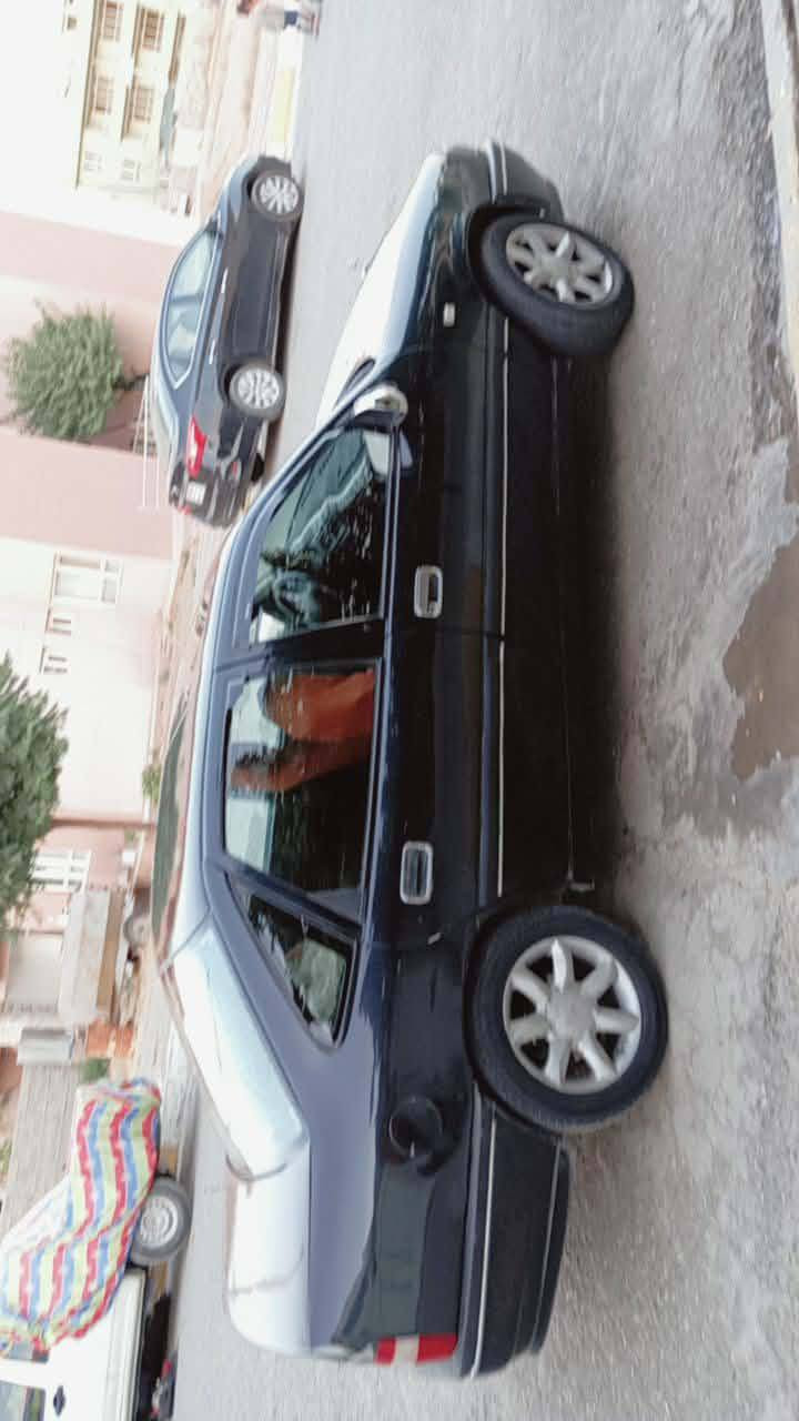 ڤیـکترا  1990
ئاڕم سلێمانی مەکینەبیست
ئێستا ویل عادیەکەی لەسەر

***********

ئـەگەر سەیارەکەت دەفرۆشیت نامە بنێرە با بلاوی کەینەوە لۆت
