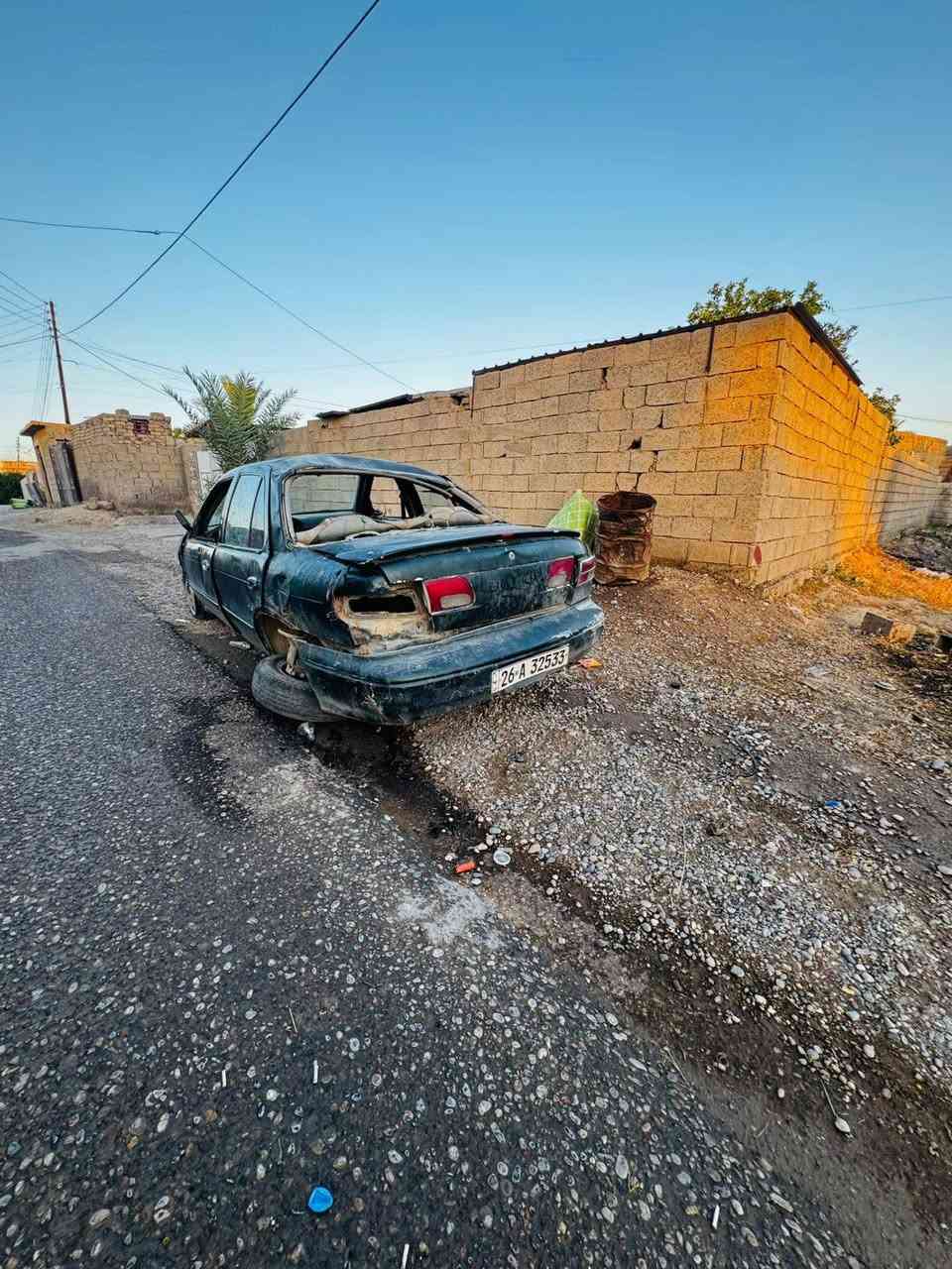 سلام عليكم بسبب الوعود الكاذبه سياره سيڤيه موديل ٩٥
مكلوبه غراضها كلها موجوده منضومه تبريد ماعدى كمبريسر كايم + بيها كير محرك مابيهن شي + بلاجكتورات + جام كامل ماعدى ال جام الخلفي وموطورات جام كلهن شغالات بس الخلفيات مارابطهن بك لايتات تك واحد لن ثاني اعتقد بي فطور او مكسور ماعرف دشبولها شويه تعبان كشانه نضيفه كير اوتو ومعروف الكير الاوتو غالي ومحركها مفتوح مرغوب تايرات واحد طاك وثلاثه نضيفات مابيهن شي ماعدى الخلف السايق مطعوج الوي مالتو منل كلبه بوب زينات السياره دعاميات مابيهن شي جنطه مابيها شي بس قفلها ماعرف شبي منل كلبه كيجات كلهن شغالات ماعدى مال بانزين يخربط سماعات مابيها مسجل ايضا عندي مسجل انطي وياها السياره اتعمر وتنباع تفصيخ رقمها صلاح الدين الدولي الجديد شرط التحويل سعرها ١٥ قفل ماتلكى هيج سعر اله اذا ينطيك سياره مجرد حديده ماضال بيها كلشييي ولحد يجي يتفلسف براسي ويكلي موسعرها وهوه ياخذها يبيعها تفصيخ تجيبلو فوك ال ٢٠ ورقه اذا مو اكثر تره كلشي نعرف موغشمه مع حتراماتي للناس المحترمه نفسها  رقمي *********** متواجد بكل وقت وحياالله اليجي
