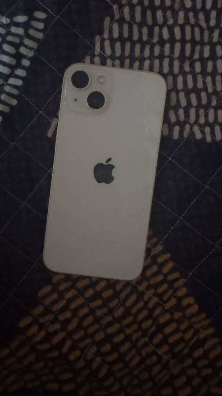 السلام عليكم ايفون 13عادي بطاريه 88مامبدل بي اي شي شرق اوسط صاله 2شهرين من منتهي الضمان السعر400العنوان بغداد الحريه الرقم ***********
