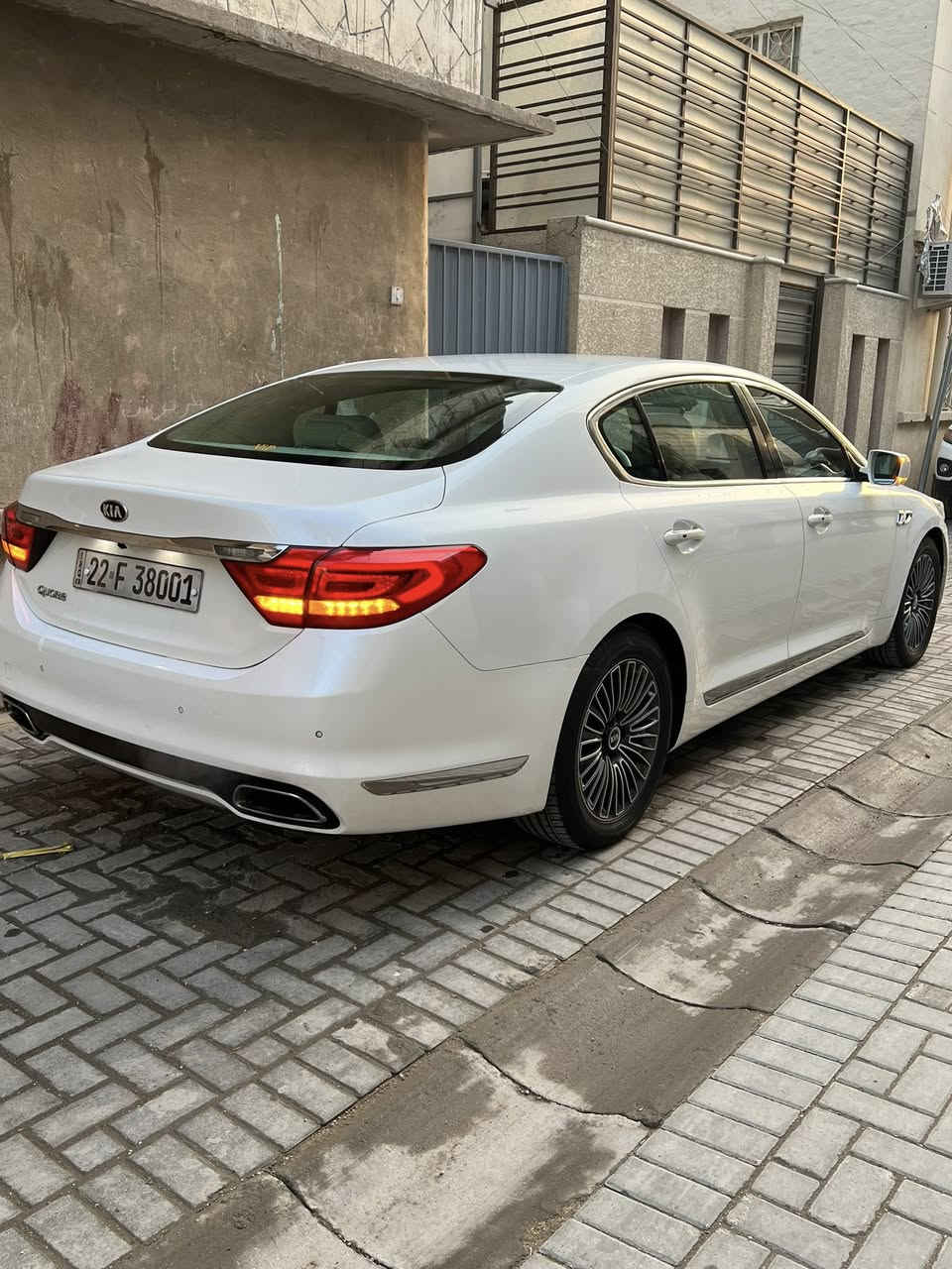 شرط الجدادة كوريس خليجي 2013 فئة اولى مناقصها اي شي جاهزة ونضيفة جدا كفالة عامة بيها بس الهلال مال الجاملغ صبغ والباقي كل بلاد جكات ملغية رقم اربيل باسمي تحويل مباشر السعر 175 هاتف *********** موقع السيارة بغداد العطيفية
