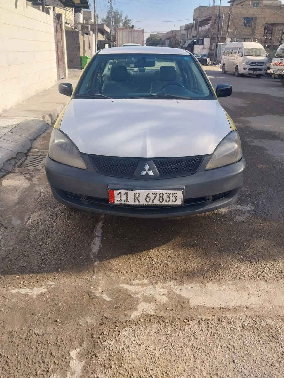 سلام عليكم لانسر ٢٠١٠ رقم دولي جديد مصفرة هيئه وغرامات باسمي سنويه ٢٧ بيهة ضربه بسيطه كلش ومعمرة يم قبق البانزين مكاني بغداد بلديات للتولصل *********** السعر ٦٨ وبيهة مجال بسيط
