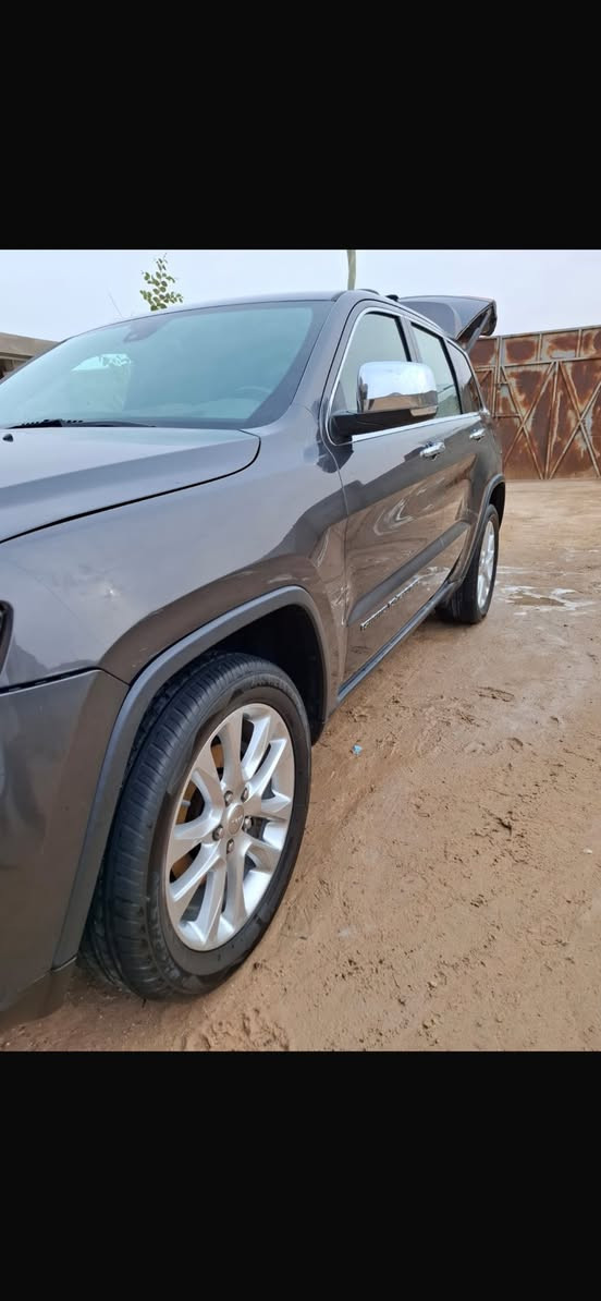 جيبمديل17 مسجله22كفاله عامه سياره محرك3600 فول1/1 فتحه فول سعر185 عنواني بصره وبيهه مجال بصيط***********
