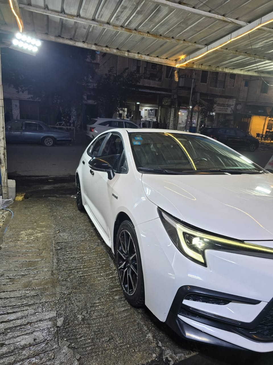 السلام عليكم كورلا هايبرد ٢٠٢٣ فئه الS مكفوله السياره ماشيه ٧٠ الف بأسمي رقم بغداد واحد ع وآحد فول مواصفات السعر ١٤٨ وبيه مجال ***********
