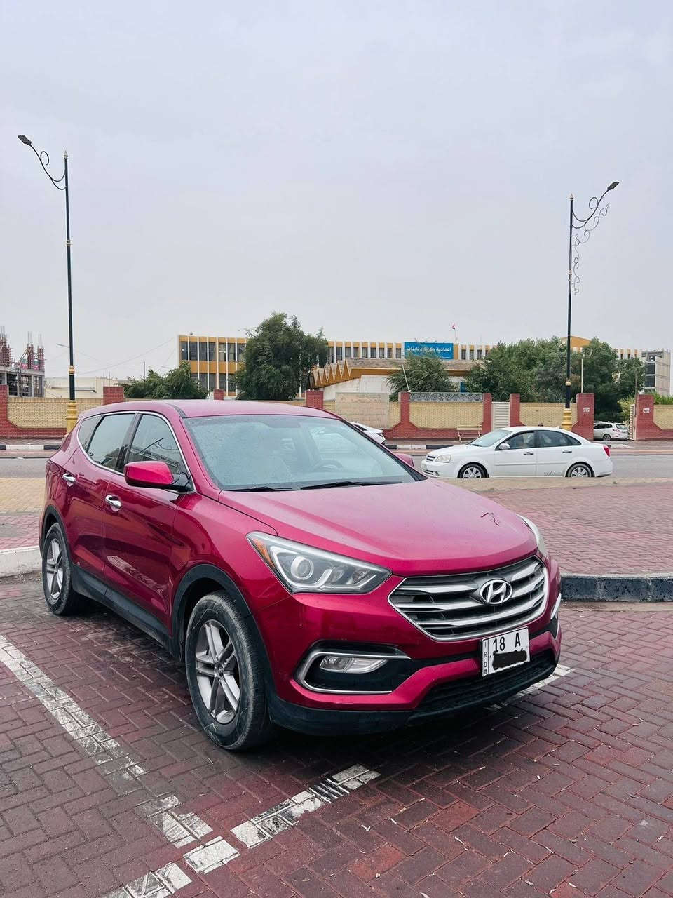 السلام عليكم #للبيع
سنتافي موديل 2017 رقم بابل الإنكليزي هزه جديده باسمي تحويل ثاني يوم السياره وارد أمريكي حادثه جاملغ خلفي بدون اي دواخل بدون ايرباك 
السيارة جاهزة من كلشي مكينه كير حداديه تبريد تدفئه تخم تاير كهربائيات كله جاهز مابيه اي نقص
السياره بيه صبغ 4 قطع جاملغ خلفي والباقي ملاون
السيارة كفاله عامه من شواصي ولغود وتكم مابيه اي دواخل السيارة بدون ايرباك
السعــــر 122 وبيه مجال بسيط للشراي مكاني كربلاء للاستفسار
***********
***********
