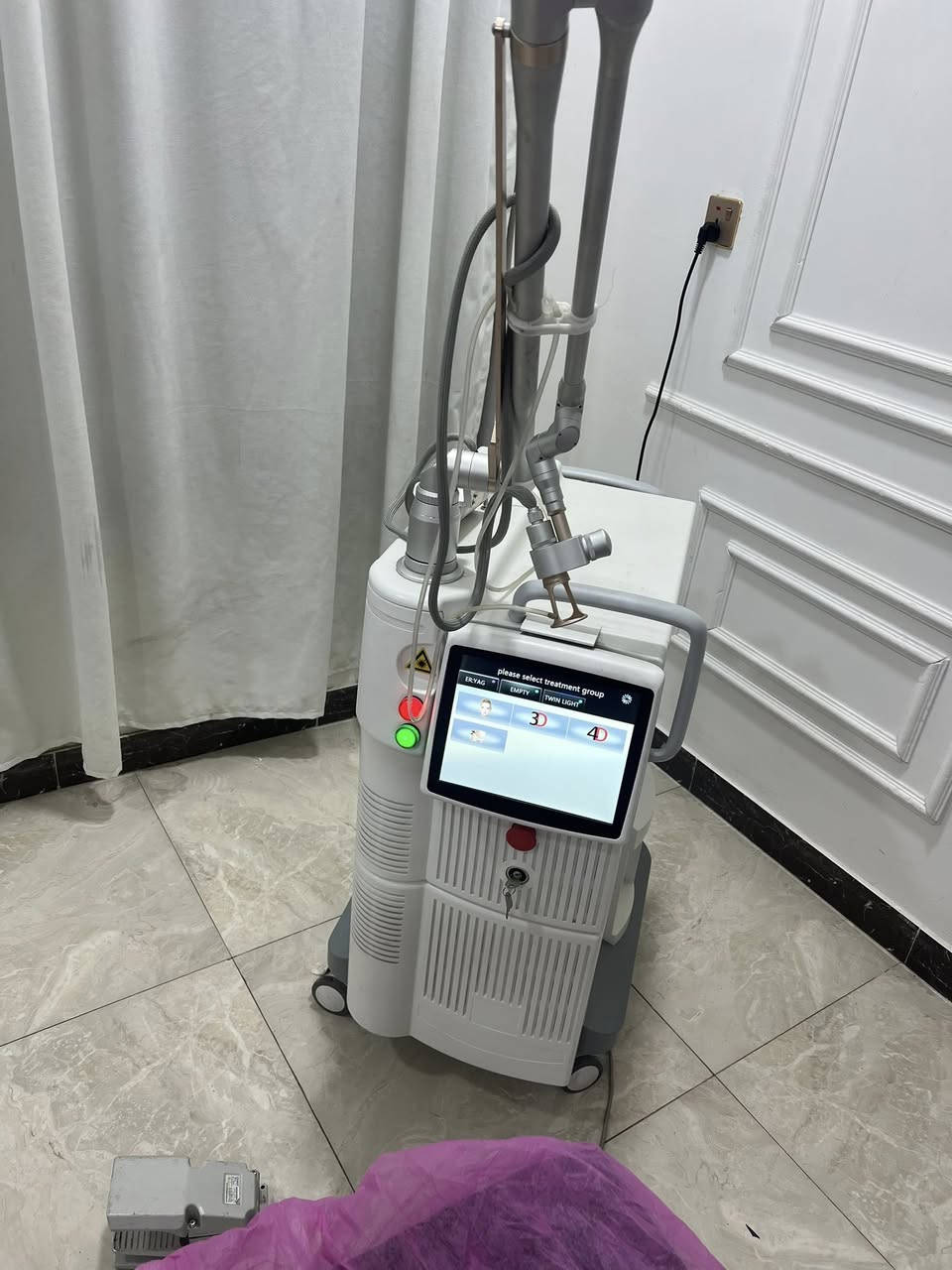 جهاز ليزر co2
بسعر مناسب للبيع نضيف الجهاز مابي ايشي
مكاني بغداد البنوك 
***********
وشغل الجهاز موجود بالتعليقات
