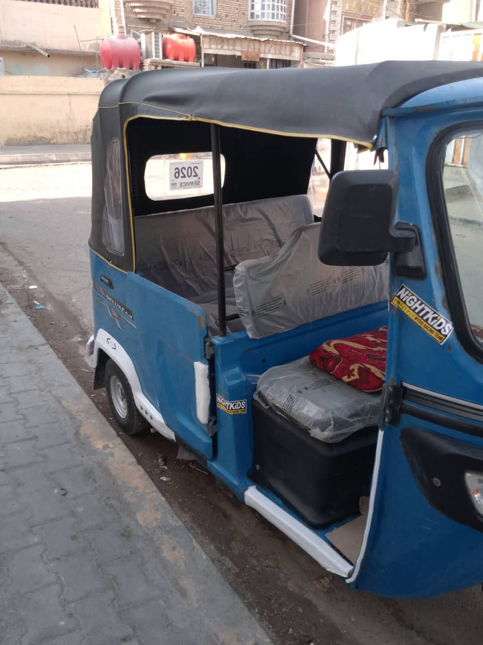 سلام عليكم تكتك تفيس مديل 22  (أوراق بصره) تحويل مباشر ثاني يوم تكتك نظيفة كلشش المكينه كفاله بس مفيلسه بس اني ابيع مفتوح .البدي فقط بارد بلغد كد اشبر 
تكتك جاهزة من كلشي كبل لشارع حتى دهن جديد ماذب ربع عليهه تخم تاير جديد ،دوشمه جديد السعر 6 بيه مجال 
المكان بصرة الحيانيه شارع الطاك ***********
