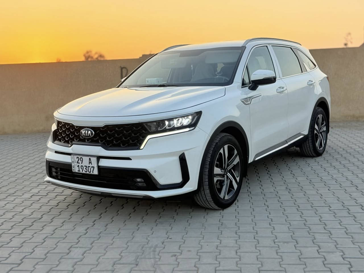 السلام وعليكم
سورنتو

 

رقم واسط بأسمي تحويل مباشر 

السياره ماشيه 75 الف جديده كلش

مكان سياره واسط 

السعر /// 250

اللاتصال ***********

المواصفات 

بصمه + بصمه ابواب 

تشغيل عن بعد 

6 سلندر 

7 راكب 

شفتات مقود 

جنطه كهرباء 

كشنات كهرباء 

مري شفط 

كامره خلفيه دواره 

حساس امامي وخلفي 

شاشه 

تبريد بيانو  

اوتو هولد

مود رايف

برد خلفيه

3 قطع تبريد 

اشاير بالمري
