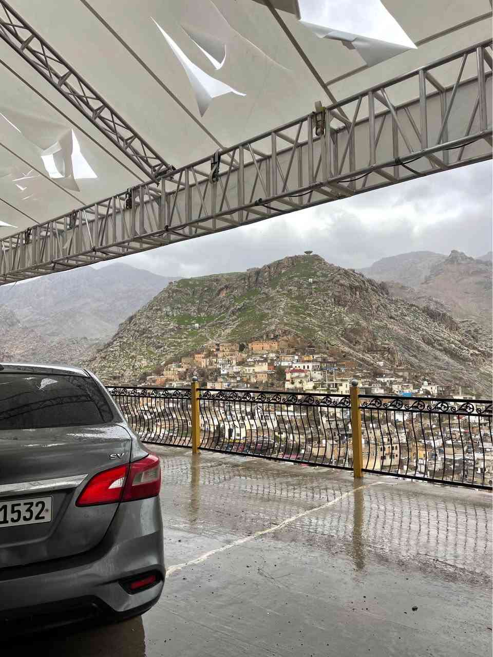 للبيع نيسان سينترا 2017
مواصفات sv بصمه كامره
رقم و سنوية و هزة كلهم جديد تحويل وكالة  بشرط 
تايرات جديد ، تبريد ثلج سيارة جاهزة من كل نواحي  
بيها اربع قطع صبغ 
سعرها 98 بيها مجال

*********** اكر, نينوى
