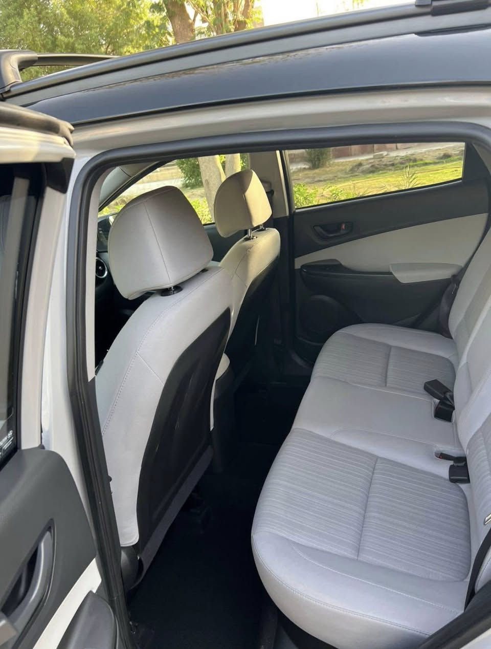 هيونداي كونا 2022 🚘
🔹 المواصفات:
• محرك 2000 سي سي دوش / 4 سلندر
• ناقل حركة أوتوماتيكي
• نظام دفع رباعي (AWD)
• ماشيـة فقط 28 ألف مايل
• تشغيل بصمة + نظام دخول ذكي
• شاشة وسطية تعمل باللمس
• داخلية مخمل أنيقة
• تصميم بلونين (Two Color)
• راكات / حمالات بلدّي
• حساسات أمامية وخلفية
• كاميرا خلفية
• نظام مانع للانزلاق
• مثبت سرعة
• دفلوك
• أنماط قيادة (Drive Mode)
• رادار أمامي
• نظام النقطة العمياء (Blind Spot Monitor)
• إضاءة LED نهارية
سياره جديده بمعناه الكلمه 
سعر 137 وبيه مجال 
مكاني كربلاء 
***********
***********
