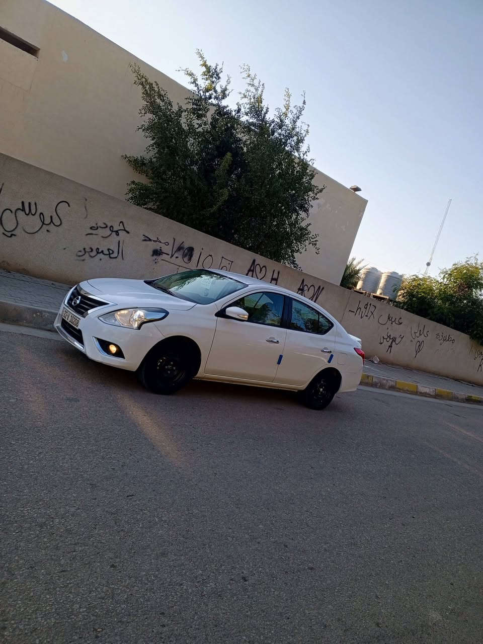 السلام عليكم نيسان سني 2025 رقم اربيل الدولي انكليزي سنوية وهزة وفحص كله جديد بسمي بيه جاملغ وبنيد مبدلات والباقي مكفول شرط ماشية 35 كم حقيقي سيارة جديدة حيل مال جناي وجاهزة من كلشي مكينة كير حدادية تبريد كله كفالة شرط ملاحظة مكينة والكير مامفتوحات علا وضع الشركة مكاني كربلاء السعر 112 وبيه مجال للشراي الرقم ***********
