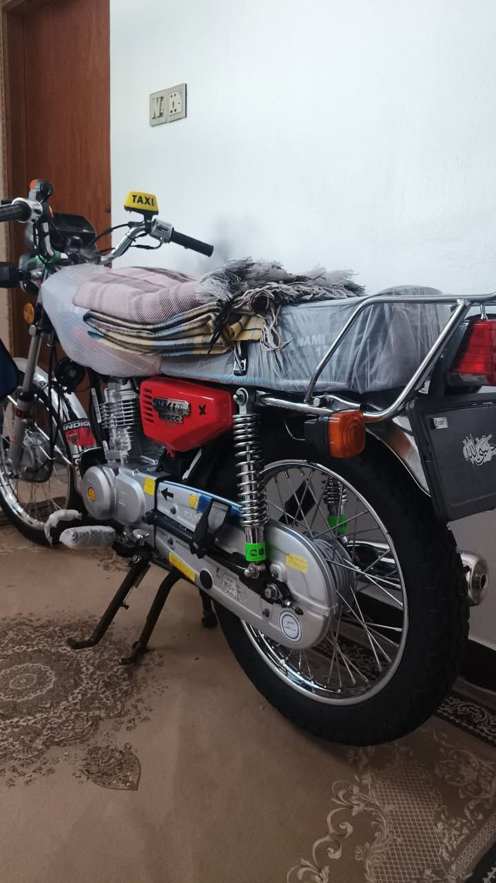 السلام عليكم نامة للبيع اوراق اصولي وكيلهة سيد خلدون لدراجة بل جيس احلة من لصور سعر الدراجة ١٤٠٠ و بيهة مجال للشراي ***********
